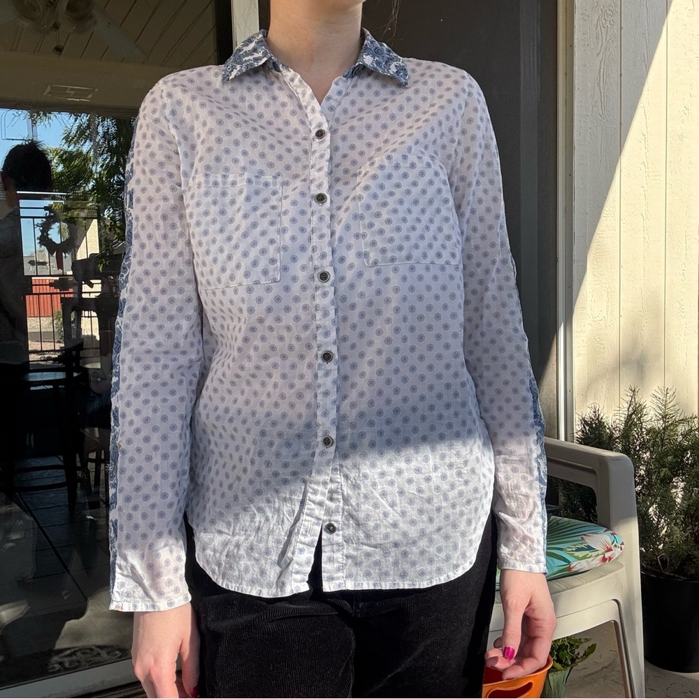 Seven7 Blue and White Patterned Shirt